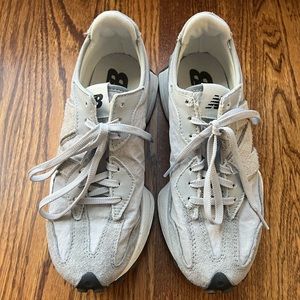 New Balance 327 Sneakers